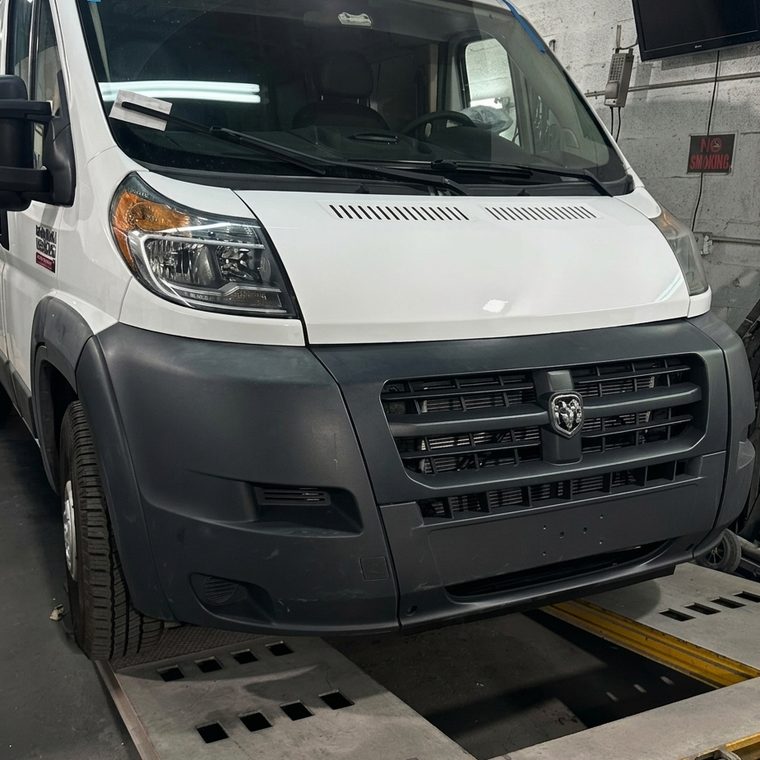 La misma van RAM ProMaster reparada